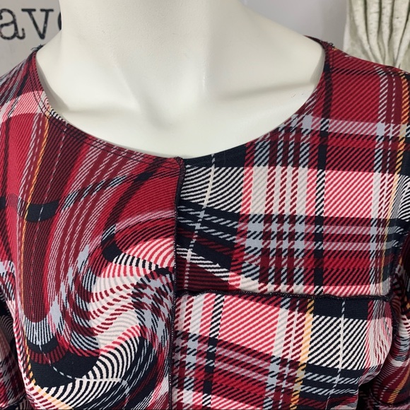 Tristan & Iseut plaid reverse seam long sleeve top - Picture 3 of 11